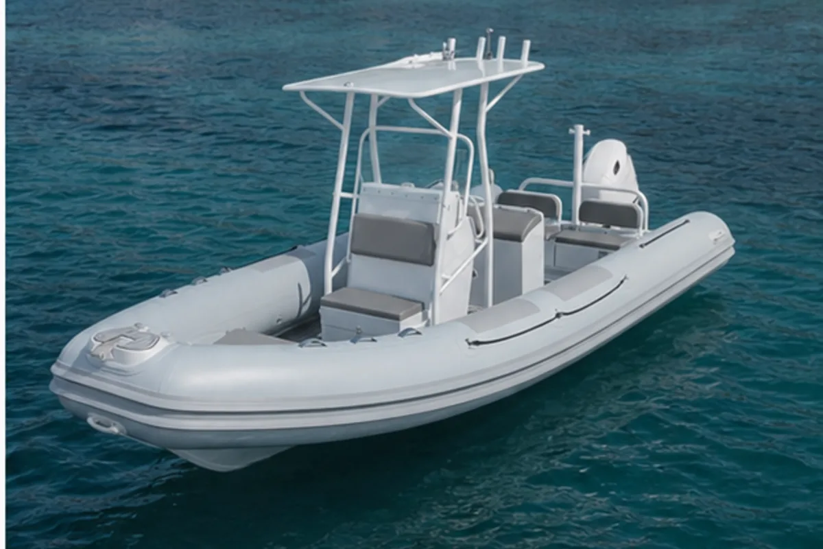 sport RIB boat on-water use scene